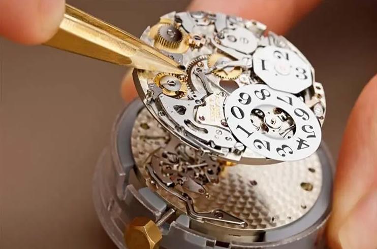 拋光對歐米茄手表有危害嗎(圖) 拋光對歐米茄手表有危害嗎(圖)