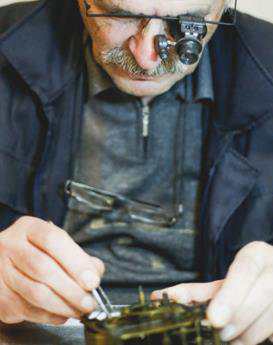 卡爾·莫爾登-深圳歐米茄維修服務(wù)中心制表師