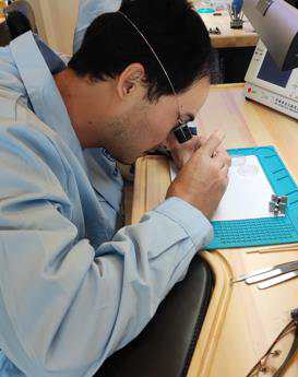 亞伯拉罕·保羅-長沙歐米茄維修服務(wù)中心制表師