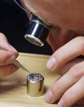 亞歷山大·約翰森-長沙歐米茄維修服務(wù)中心制表師