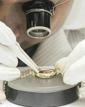 波菲里奧·瓊斯-上海歐米茄維修服務中心制表師